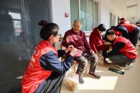 “爱在金秋 情暖重阳”重阳节志愿服务活动九游会登录j9入口济南能源工程集团开展(图5)