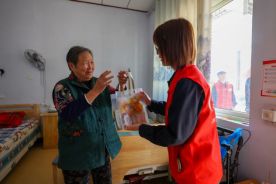 “爱在金秋 情暖重阳”重阳节志愿服务活动九游会登录j9入口济南能源工程集团开展(图6)