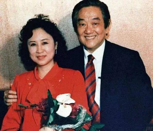 ：不立墓碑不记姓名无需祭拜J9国际网站琼瑶今日花葬(图20)