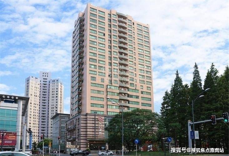 百科→首页网站→交房时间→在售详情→户型价格→小区环境→24小时热线九游会j9登陆五洲国际大厦售楼处电话→五洲国际大厦售楼中心电话→楼盘(图6)